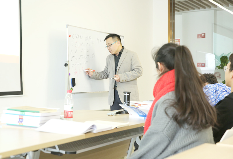 編導藝考培訓學校
